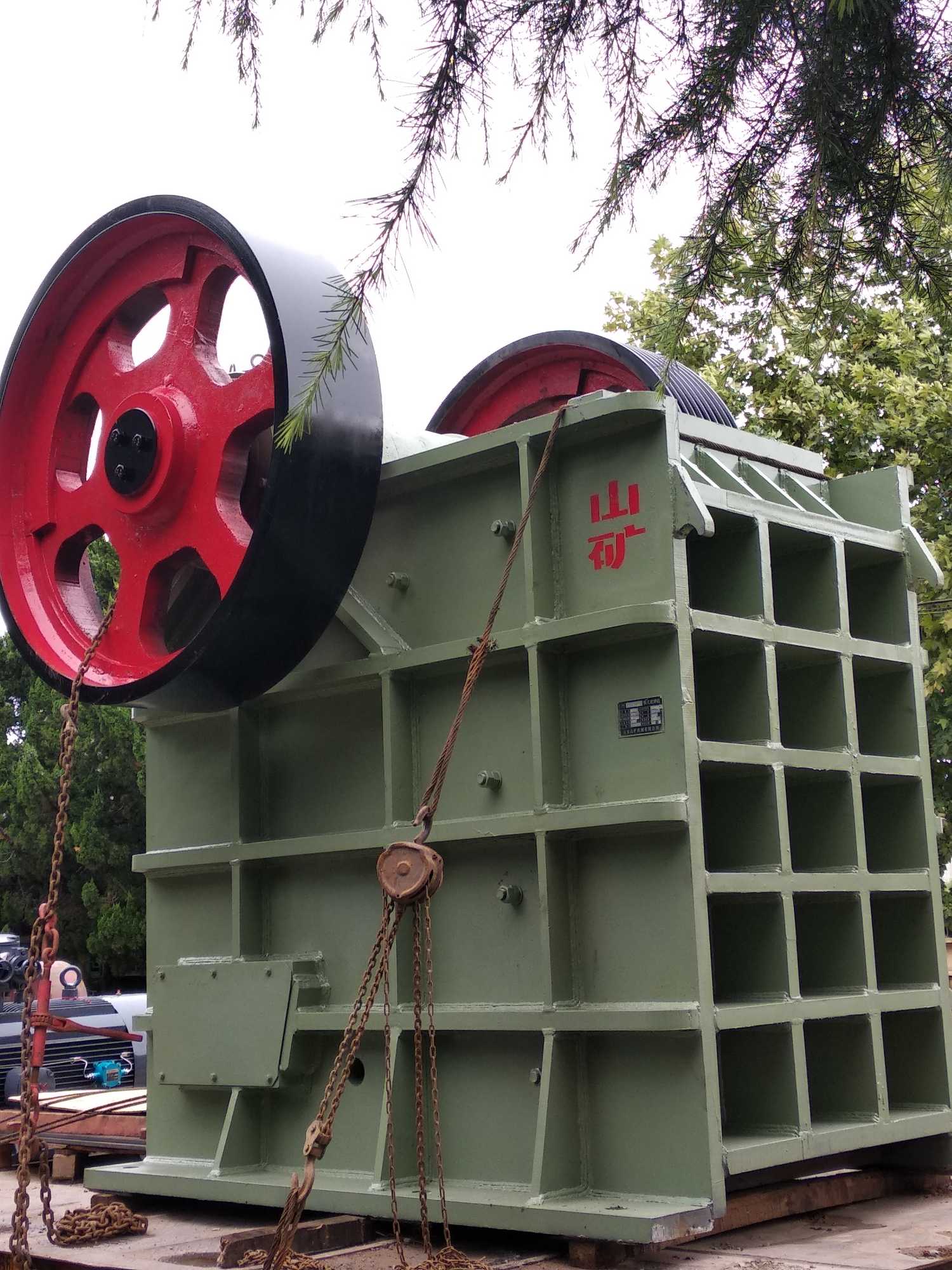 Щековая дробилка 750×1060 mm